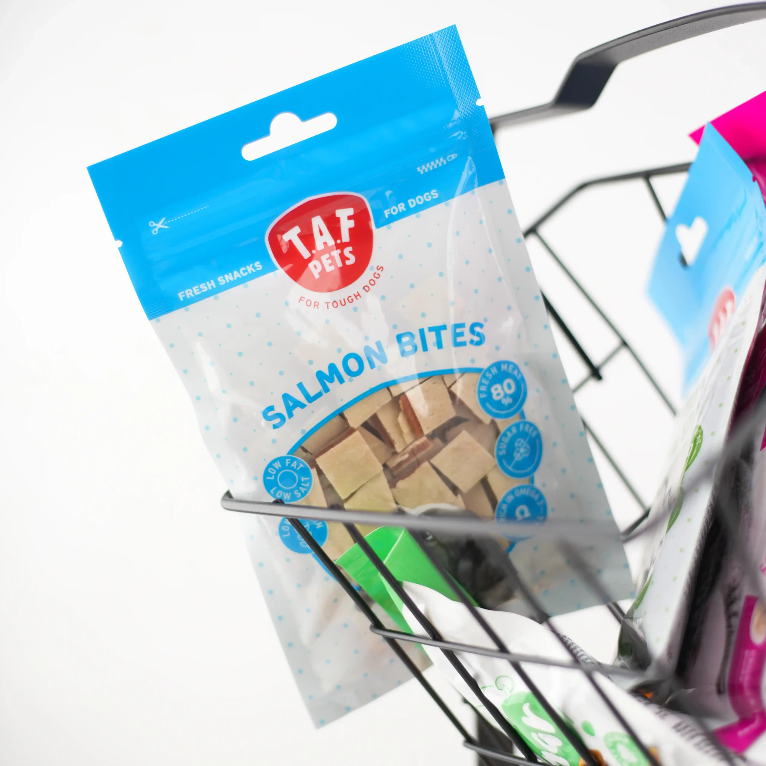 T.A.F PETS, Shpërblime për qen, salmon, 75 g