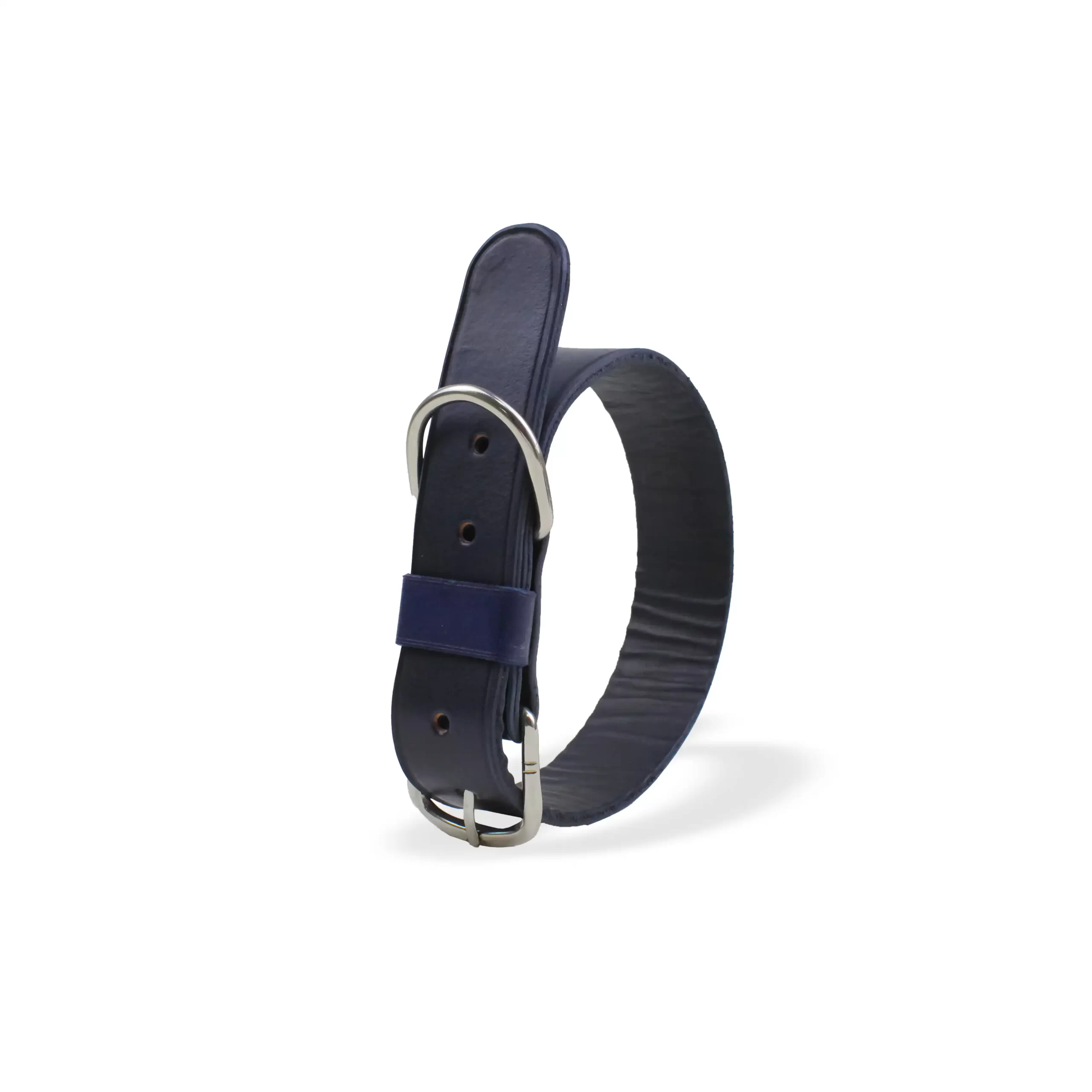 Achaos, Qafore lëkure për qen, M